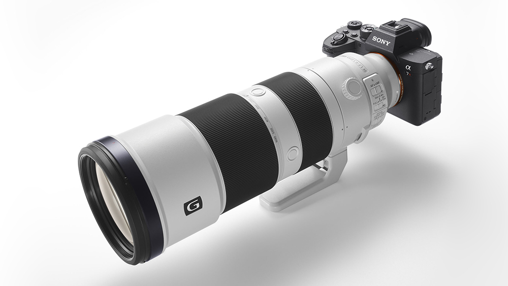 Sony FE 200-600mm F5.6-6.3 G OSS Super Telephoto Zoom Lens (E-Mount - Full Frame)